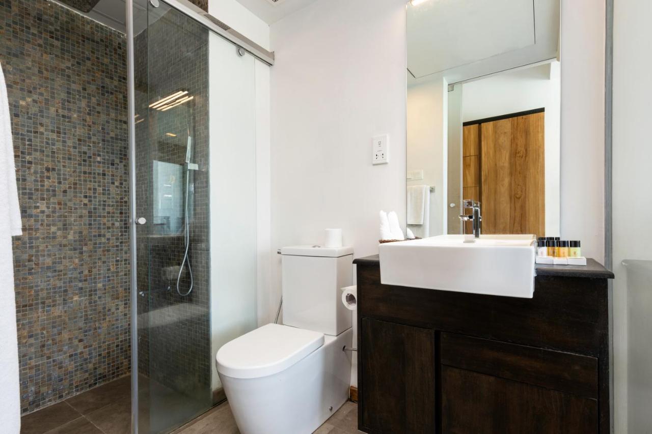 Hotel Me - Level 1 Certified Colombo